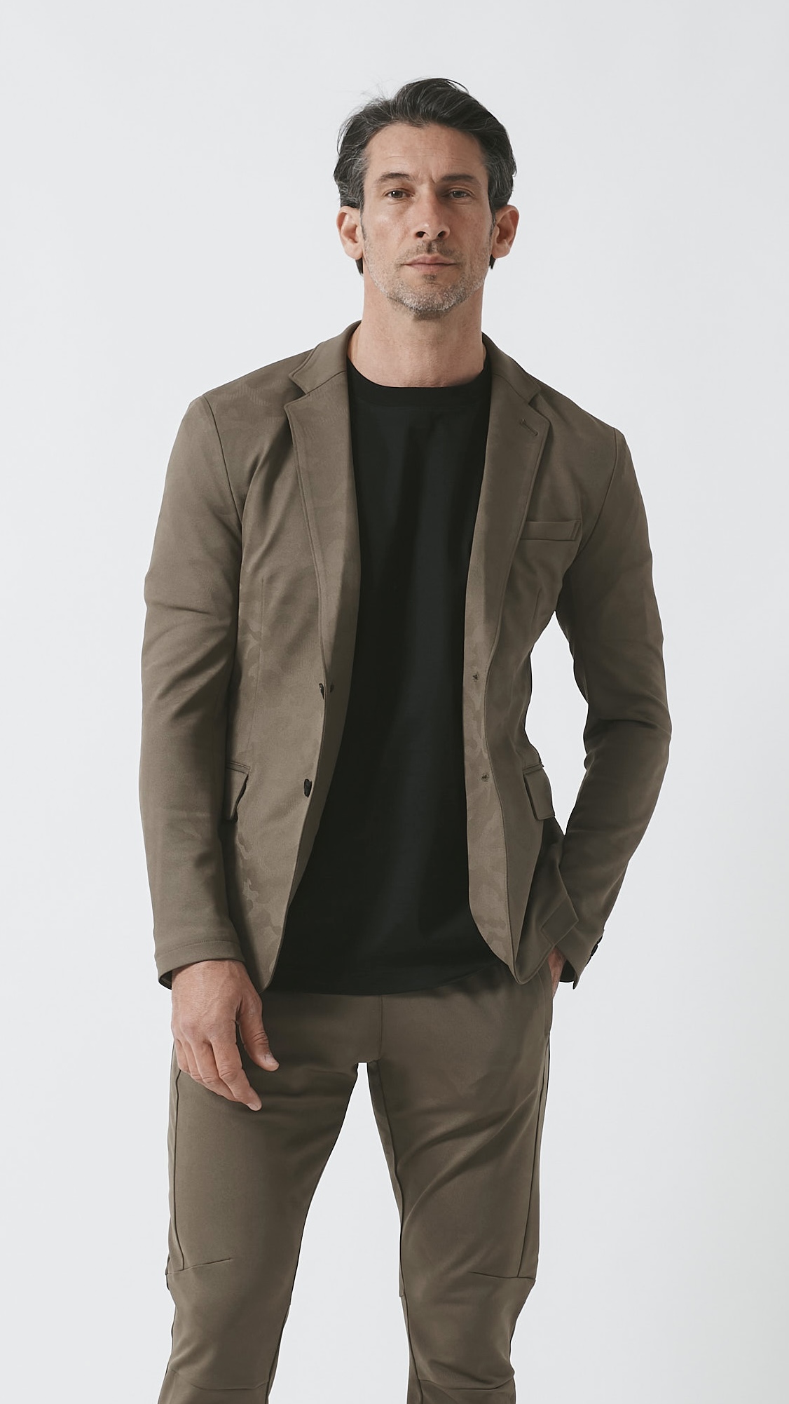 24/AW商品 》JERSEY JACKET -EMBOSS CAMO-/GATHER TUCK PANTS -EMBOSS