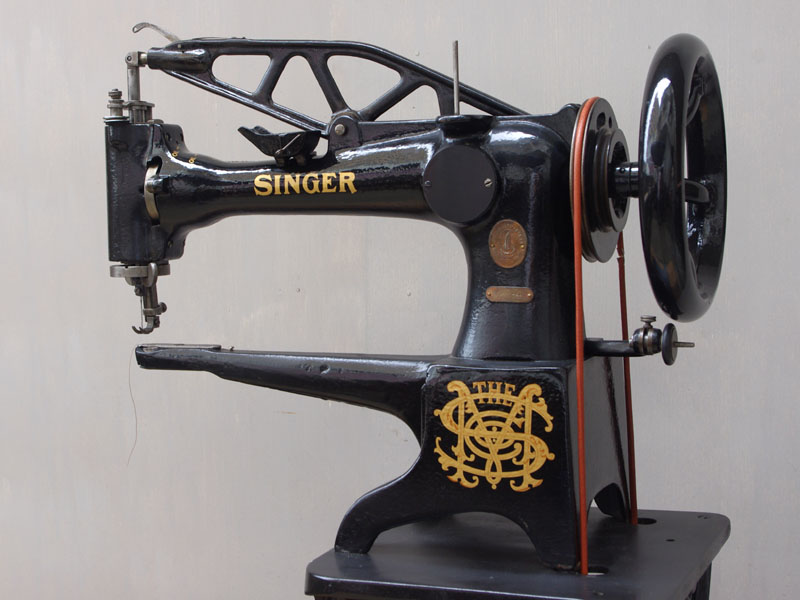 No.293 SINGER 29-4 シンガー製 八方 足踏みミシン：アンティーク