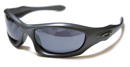 オークリーMONSTER DOGモンスタードッグ。