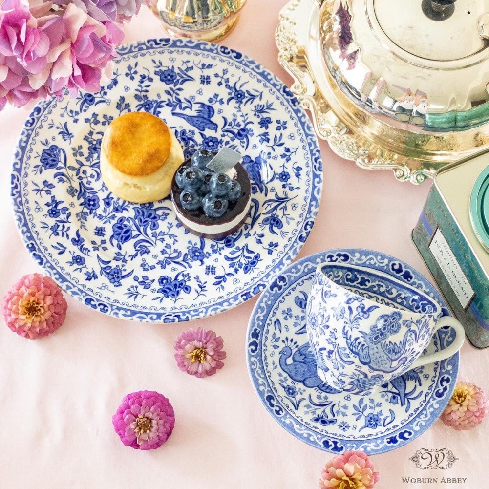 英国王室と縁の深いシリーズが新入荷！孔雀を美しく描いたバーレイ窯の