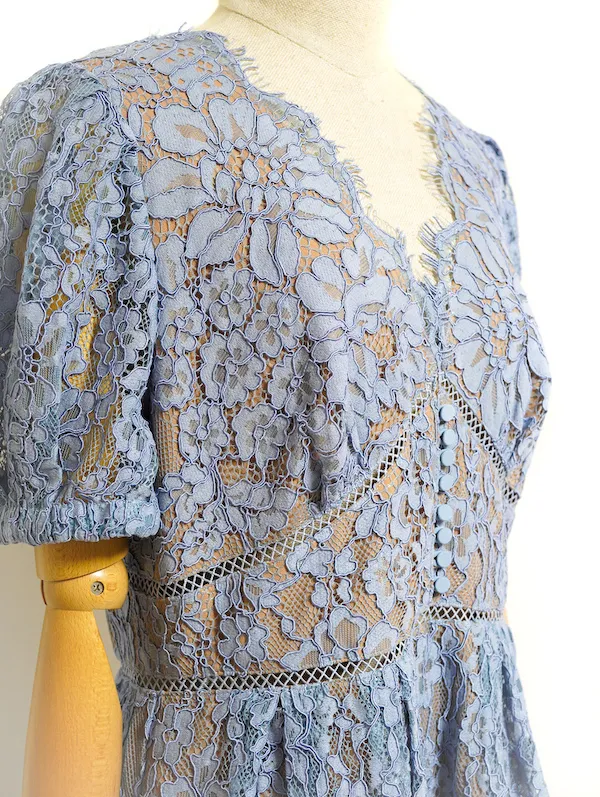 SELF PORTRAIT（セルフポートレイト） フラワーレースドレス（ライト