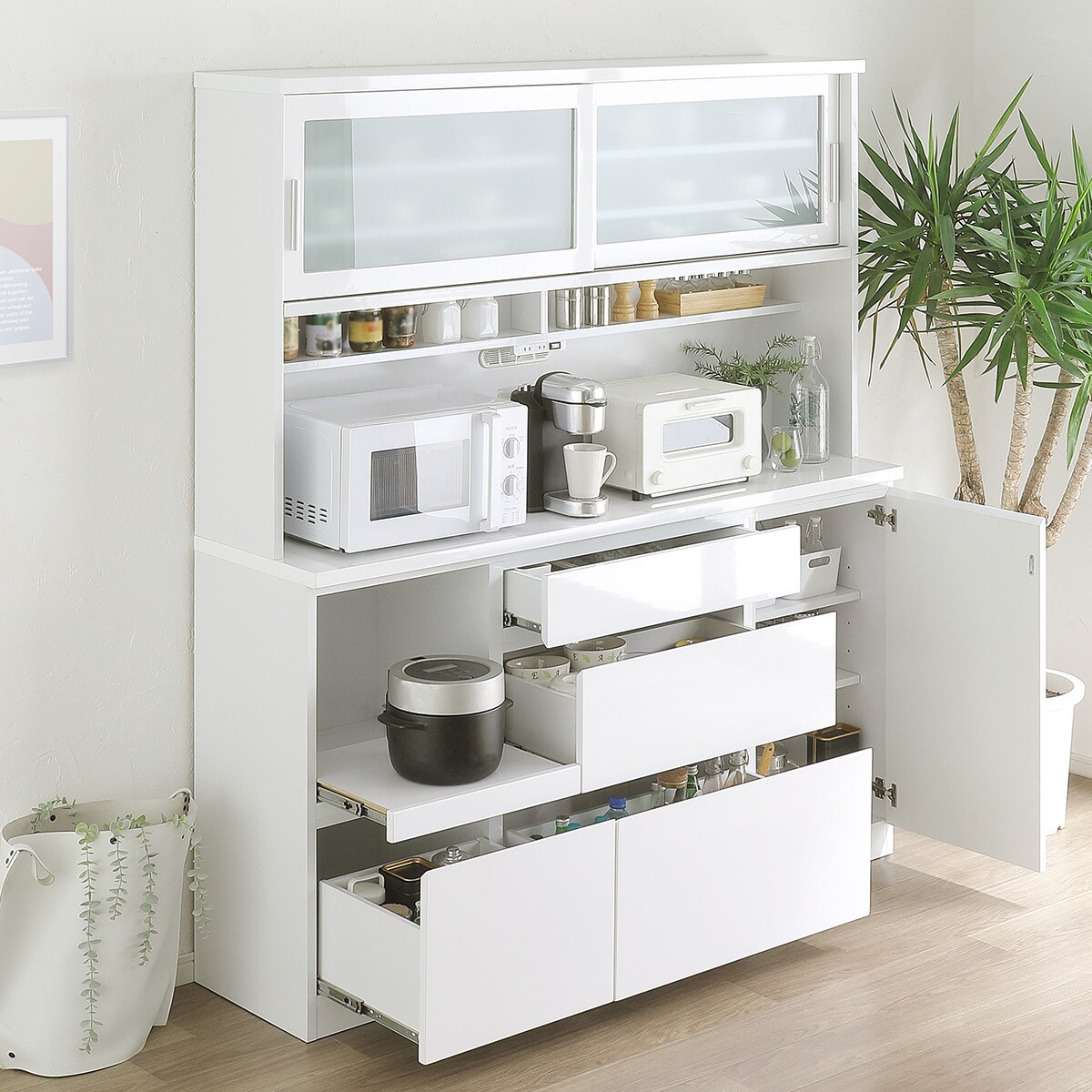 ニトリキッチンボード鏡面仕様ホワイト幅160 高さ180