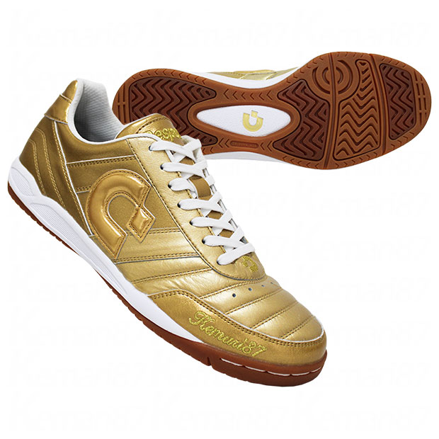 右25】ボアビスタ KI 3、【左25.5】カンピーナス JP6 デスポルチ