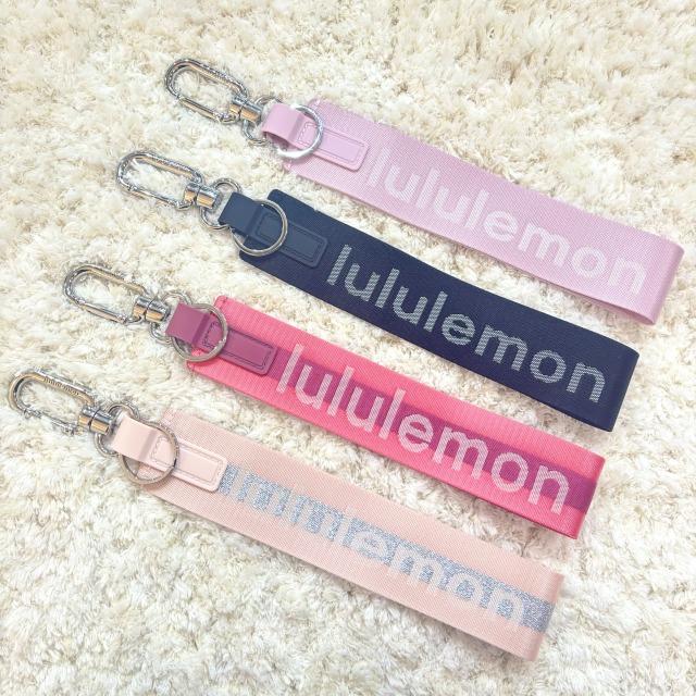 楽天市場】【lululemon】ルルレモン Never Lost Keychain カラビナ付き