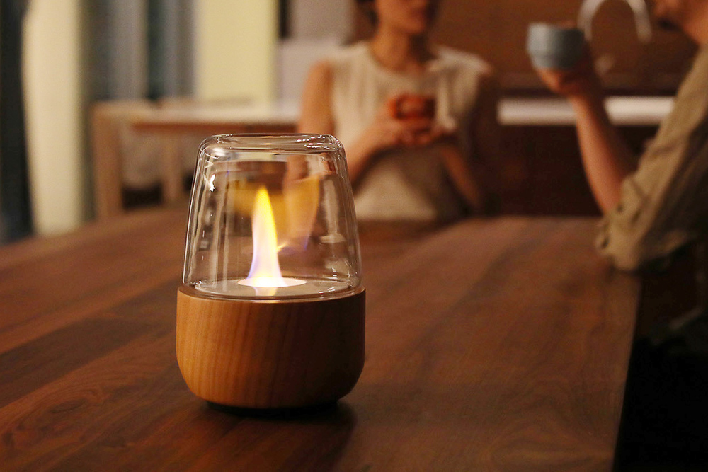 トヨトミの癒やし系ランタンが正式発売！ 炎のゆらめきを卓上で愉