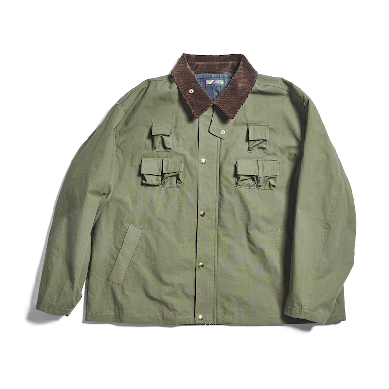 上半身を無数のポケットが埋め尽くす、ジェネラルリサーチの幻の