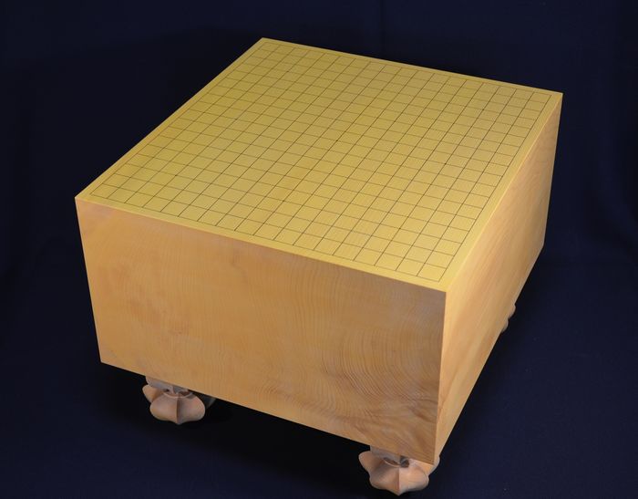 宮崎県産本榧 天地柾 七寸七分五厘 吉田碁盤店