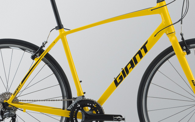 2019 GIANT Bicycles | ESCAPE RX 3 (2020 NEW)