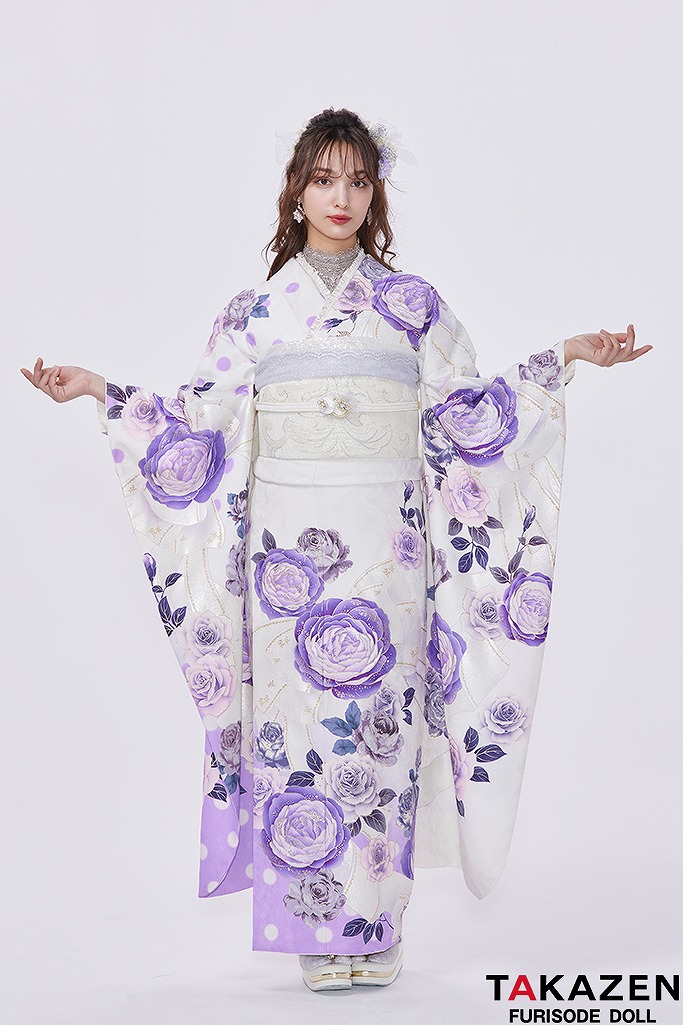 紫と白の花柄着物 身長130cm 重ね襟付き 紫と白の花柄着物 身長130cm
