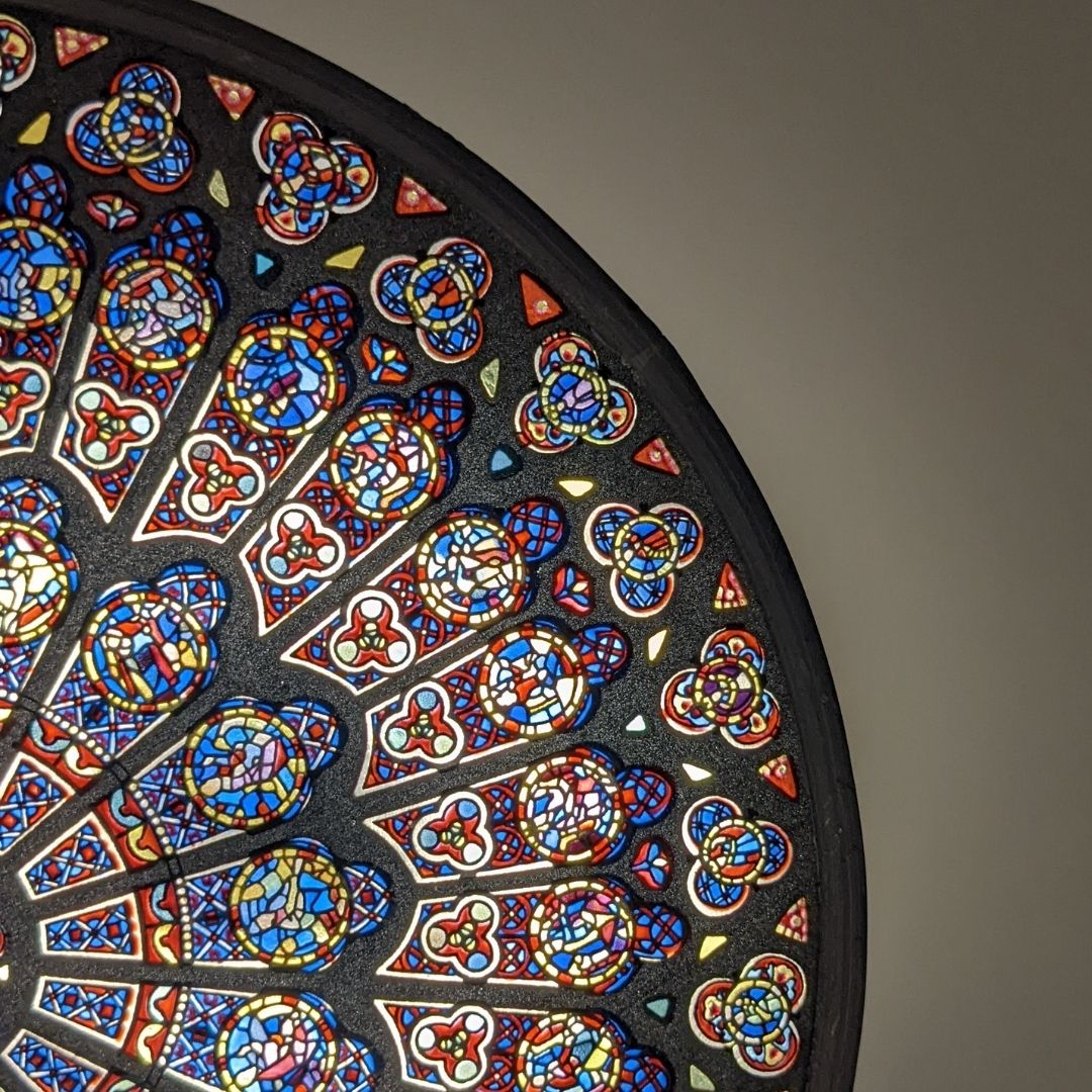 GlassMasters社 ノートルダム大聖堂のステンドグラス『薔薇窓』の