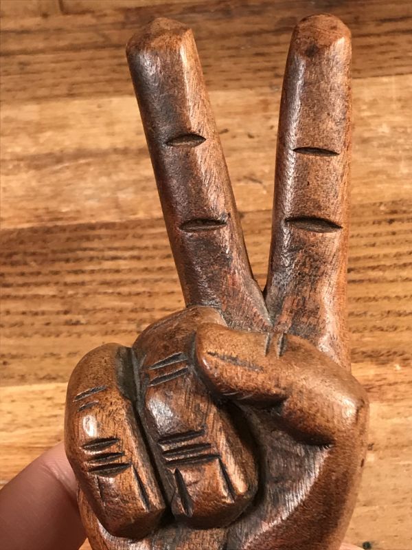 1970's アメリカ ヴィンテージ 木彫り ピースサイン ハンドサイン 希少