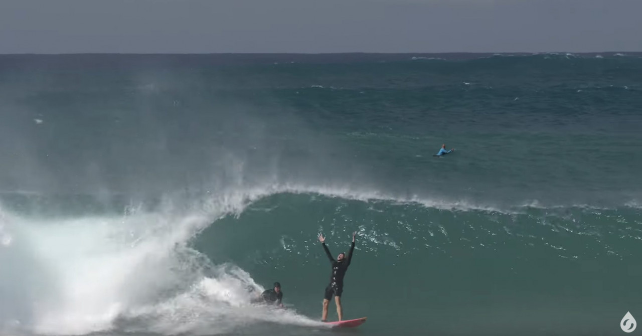 パイプラインでジェイミー・オブライエンとマイク・スチュワートが