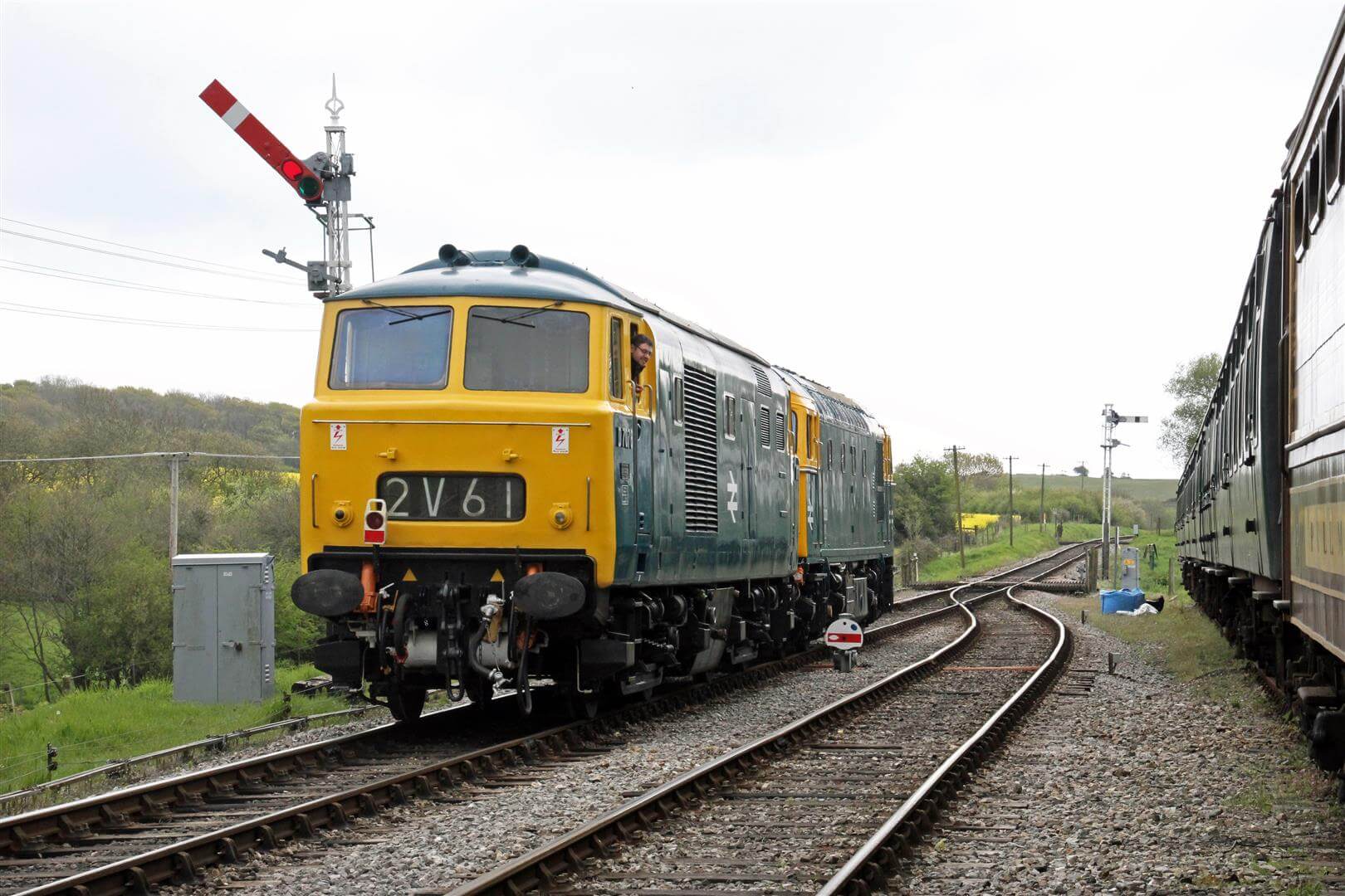 CLASSIC 1960s BRITISH RAILWAYS MAIN LINE EXPRESS DIESEL LOCOMOTIVE