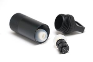 にじさんじ葛葉がイヤホン製品レビューなど配信。AZLAとタイアップ