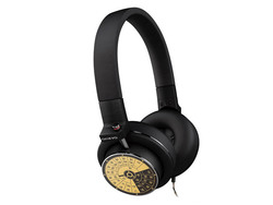 艦これ」特別仕様のオンキヨー「DP-X1」「H500M」セット。クラシック