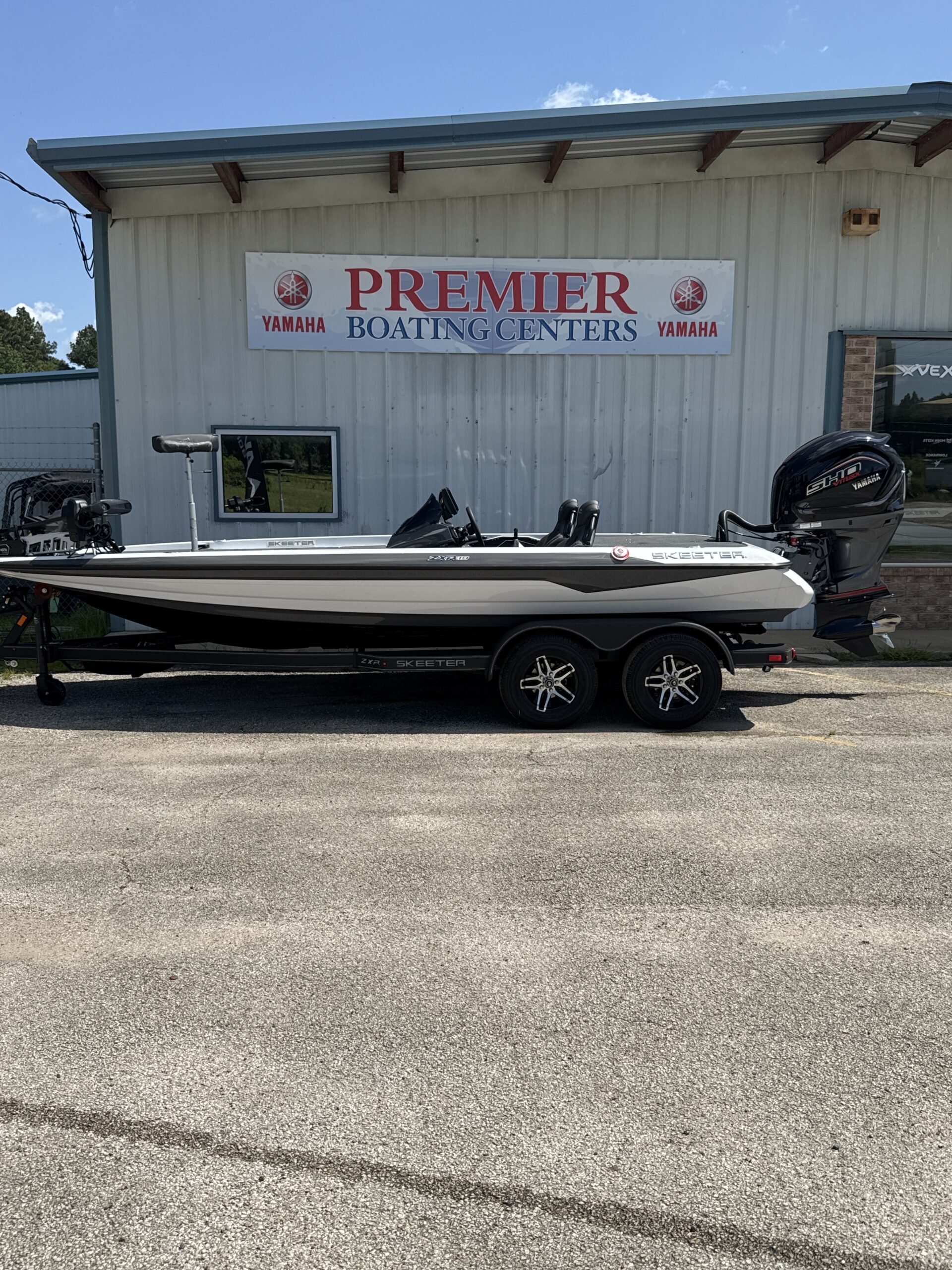2025 19' SKEETER ZXR19 - Premier Boating Centers