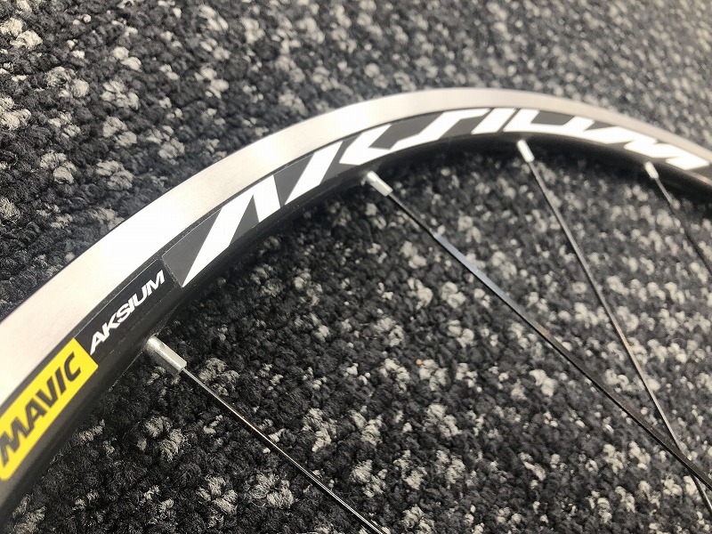 MAVIC】AKSIUM、履けばわかる素性の良さ！走りまくるならコレ!!『MAVIC