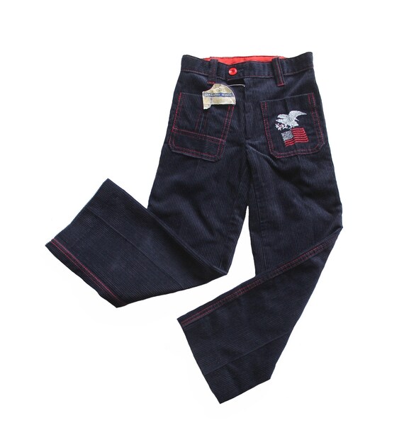 イーグル」刺繍入りネイビーブルーのコーデュロイパンツ - 新入荷