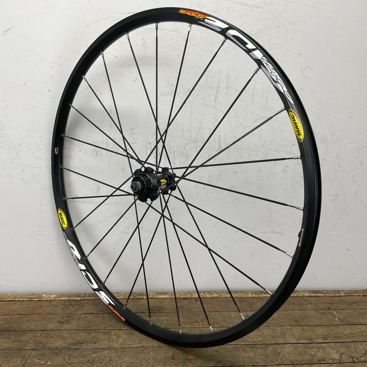Vintage Mavic Cross Ride Disc Front Wheel 26 Center Lock 24h Black