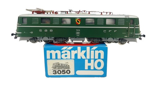 Vintage MARKLIN Western Germany HO Scale 7051 Drehkran Rotating