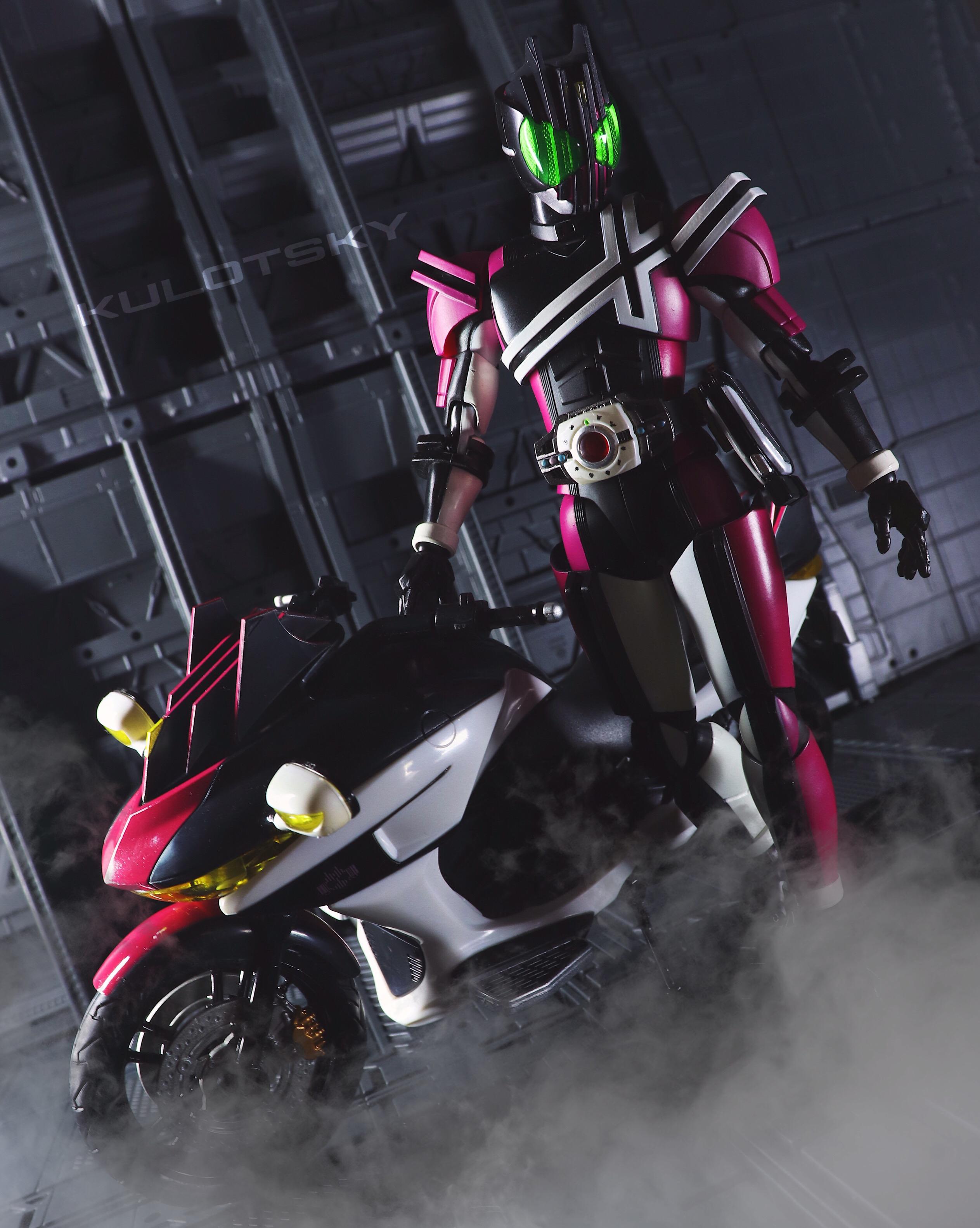 Took me a while to hunt down, but I finally found an SHF Machine