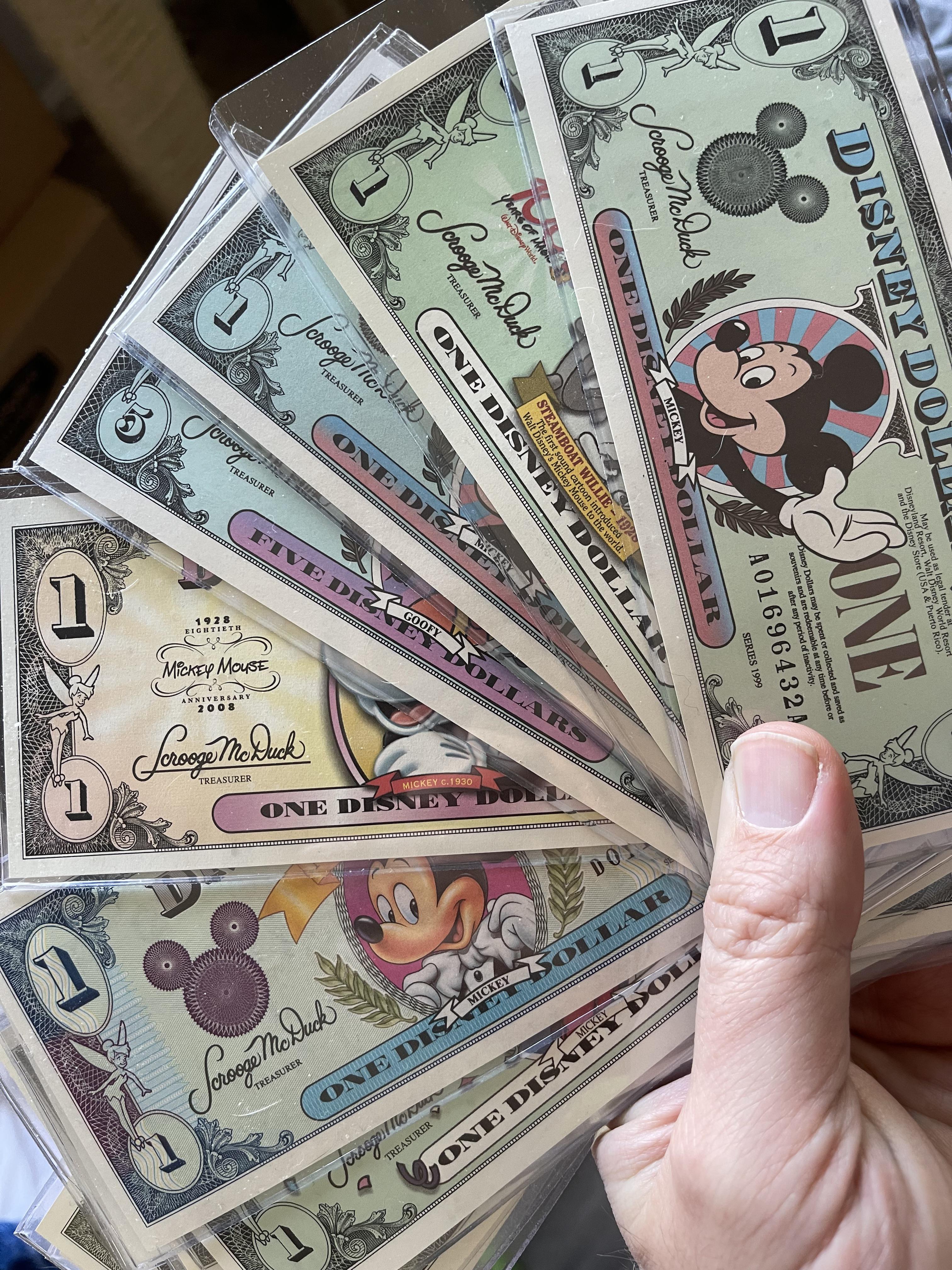 ディズニーダラーはパークで使わないで。まだ有効な通貨だけど、使うと