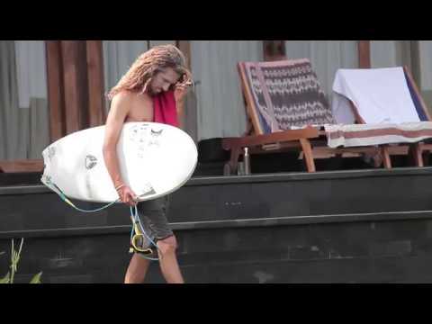 Moonwalker : Rob Machado surf on this LFT shape - YouTube