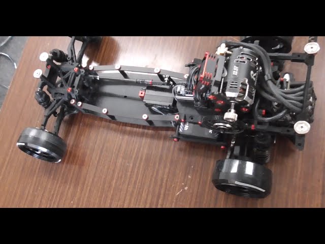 Hさん ReveD RDX FRP製 メインシャーシ&サイドデッキ&走行動画RWD