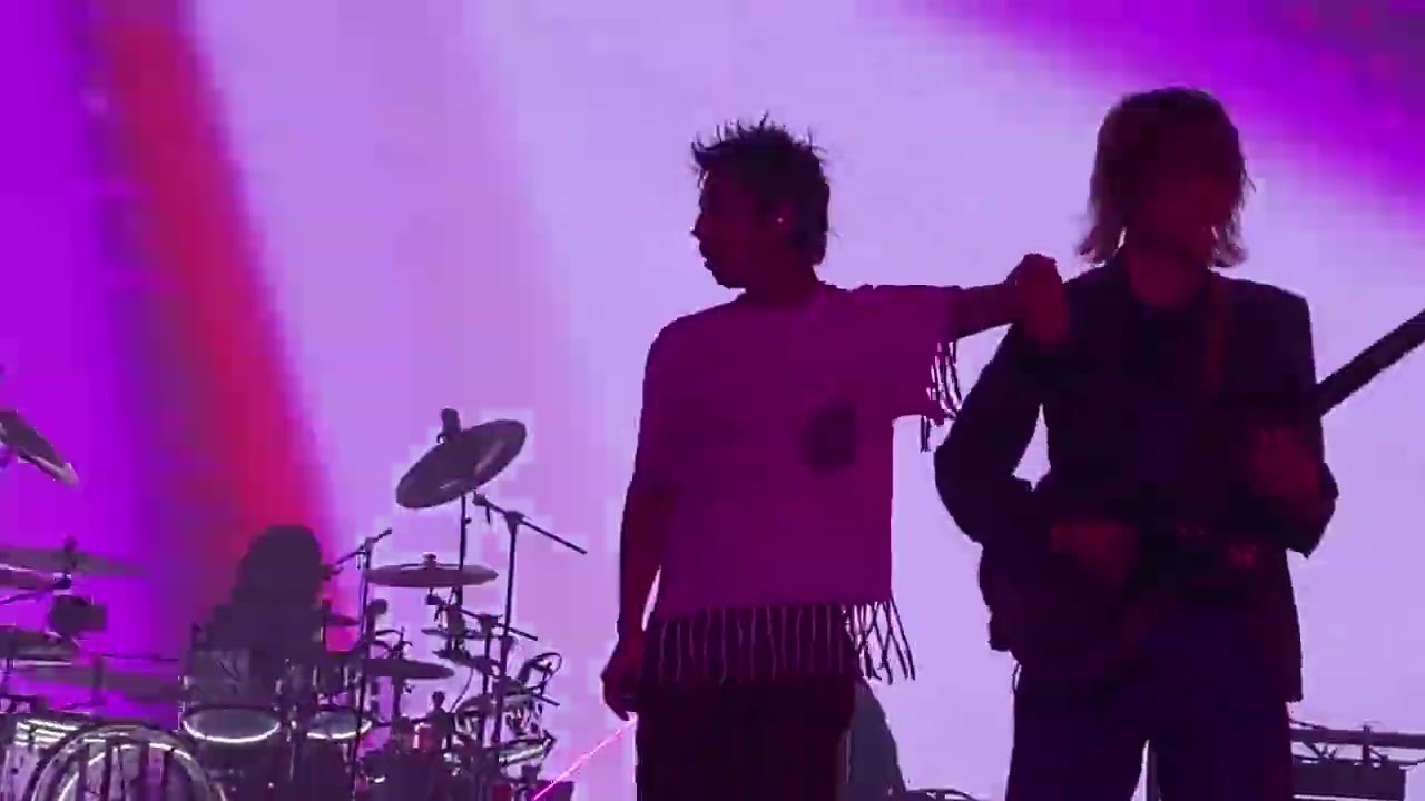 ONE OK ROCK - Delusion:All [OFFICIAL MUSIC VIDEO] - YouTube