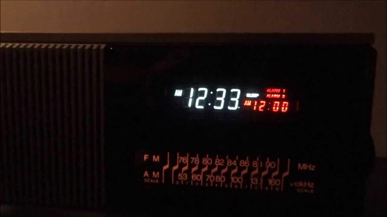 National クロックラジオ RC-316 Vintage alarm clock radio 1982