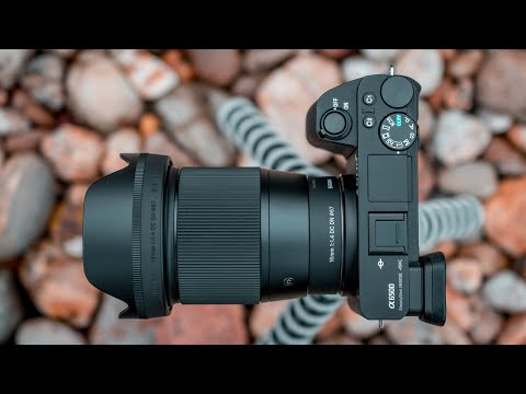 Sigma 16mm F1.4 DC DN Review ft. Sony A6500 - Very Impressive Wide