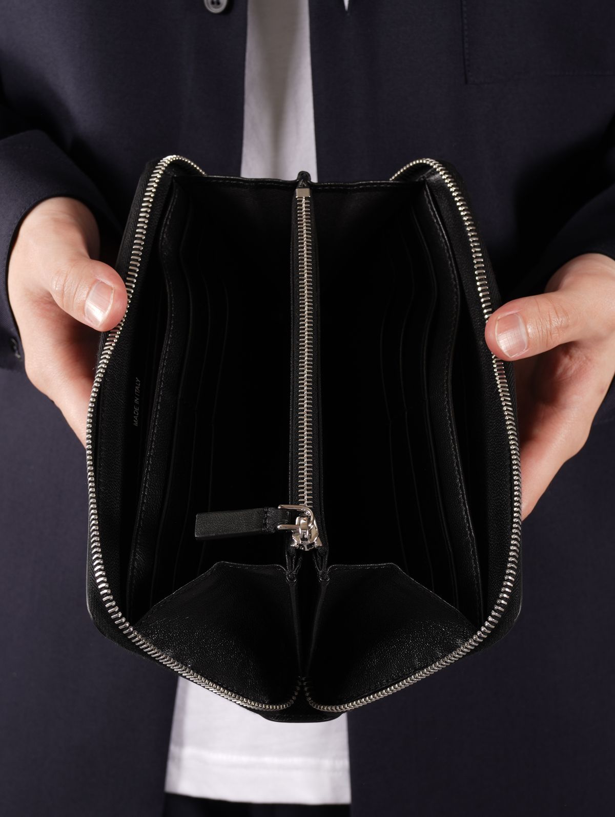 MARNI - サフィアーノカーフスキン ジップアラウンドウォレット