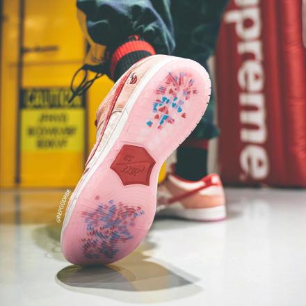 国内2月7日/8日発売予定】ストレンジラブ × ナイキ SB ダンク ロー