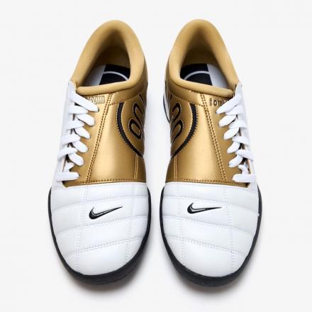 国内5月20日発売予定】 ナイキ トータル 90 III ホワイト/ゴールド