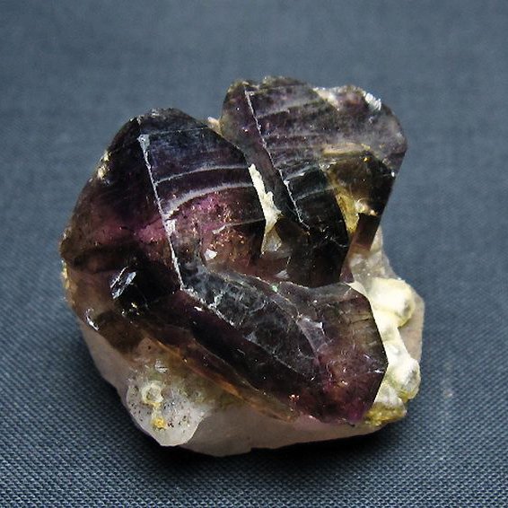 パワーストーン 天然石 スーパーセブン原石[T73-2285]