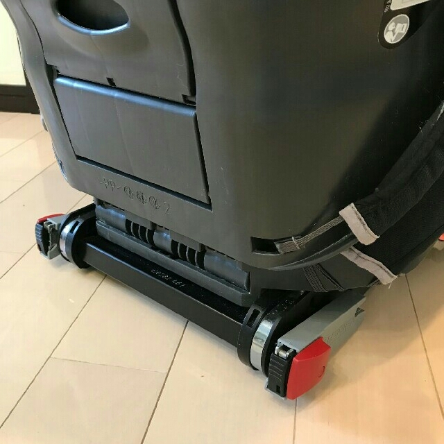 Volkswagen - フォルクスワーゲンジュニアシートの通販 by サトリーヌ