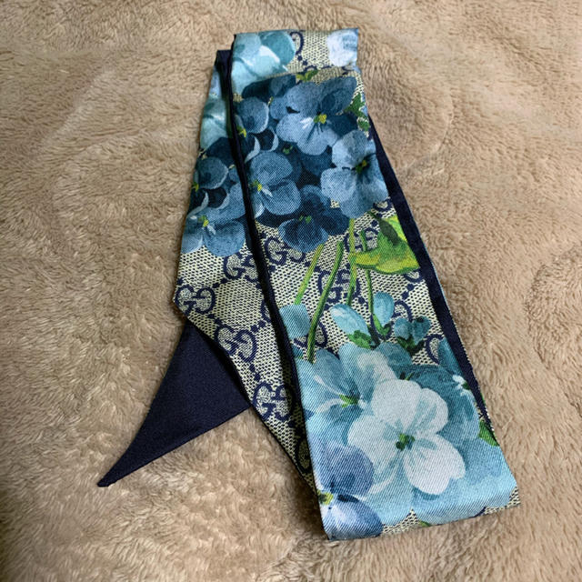 GUCCI ブルームス スカーフ ネクタイ ネックボウ