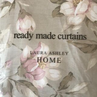 LAURA ASHLEY（カーテン）のフリマアイテム一覧