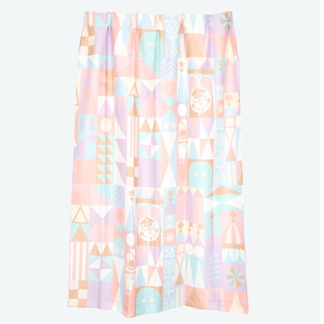 Disney - 【新品】イッツアスモールワールド☆カーテンの通販 by