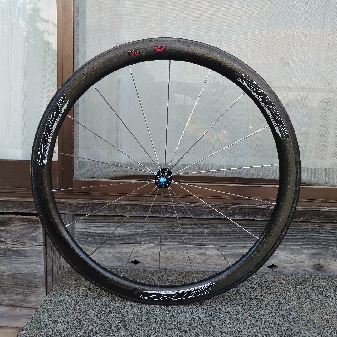 ZIPP - チューブラーカーボンホイール（ZIPP 303 Firecrest）・前輪