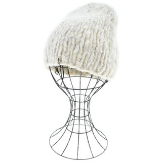 白の猫耳ニット帽の通販 by 白黒犬SALE開催中｜ラクマ