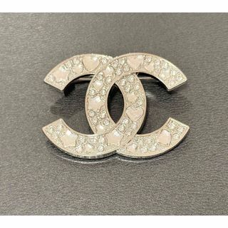 CHANEL（ブローチ/コサージュ）のフリマアイテム一覧