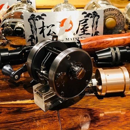 五十鈴イスズBC420SSS ベイトリール トライアングル右ハンドル