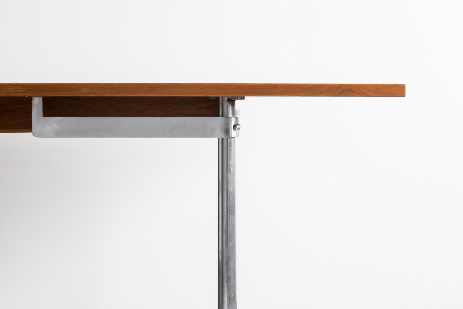 Table Hans J Wegner - HIKE