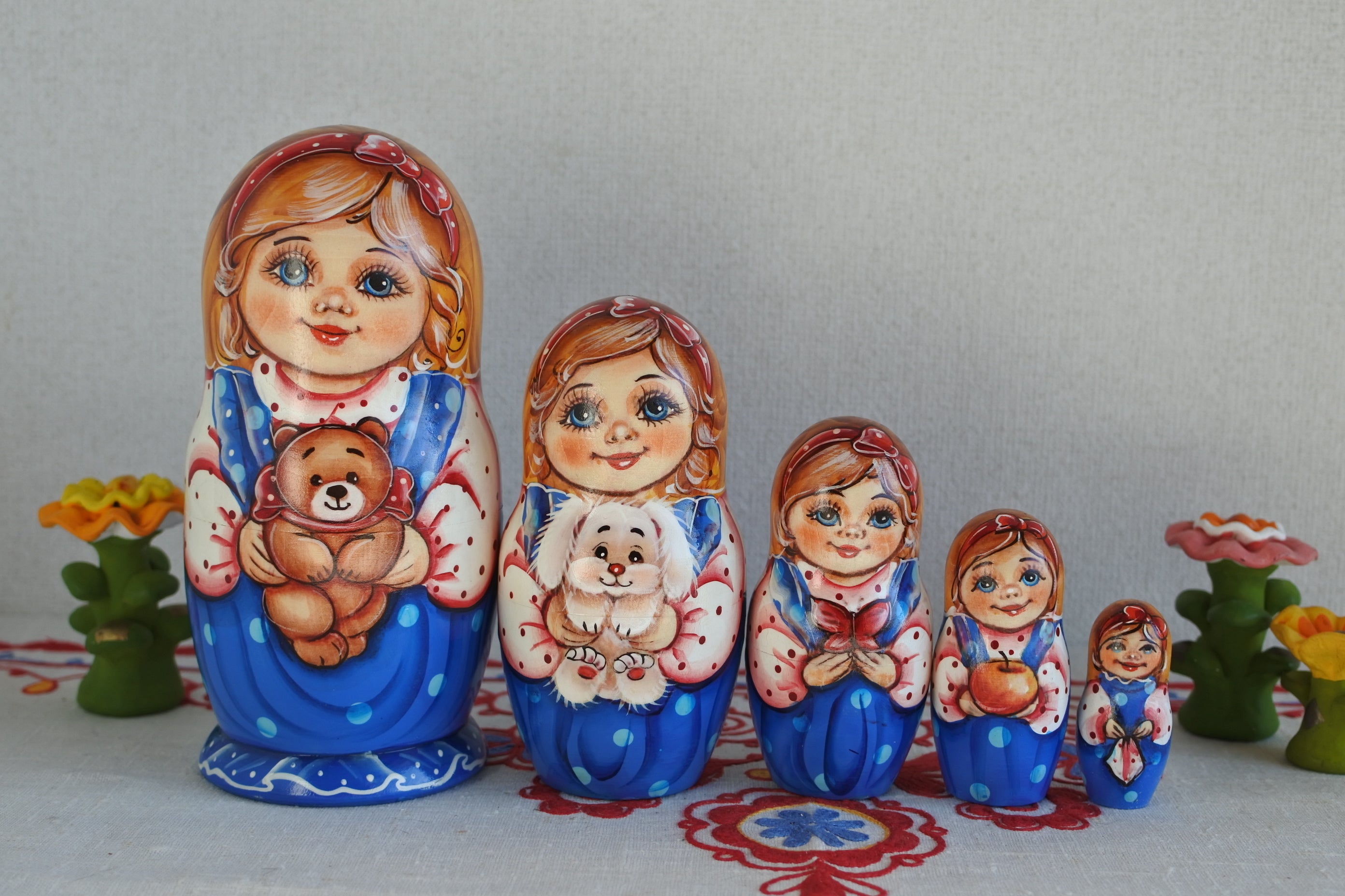 マトリョーシカ ナターシャ 5ピース ロシア民芸品 ロシア雑貨いりえの