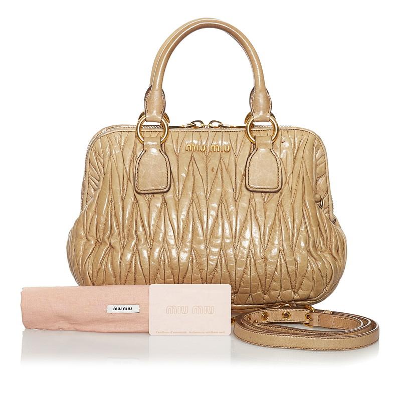 miu miu（ミュウミュウ） マテラッセ ベージュ レザー ハンドバッグ
