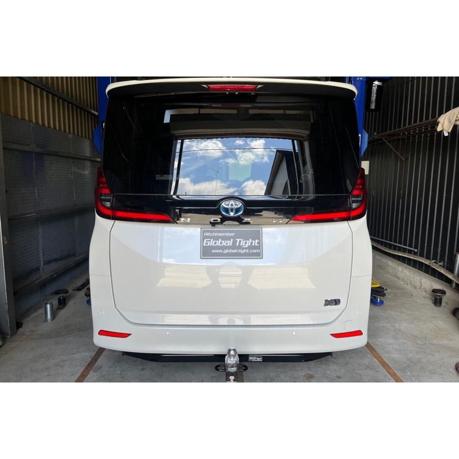 Global Tight（グローバルタイト）トヨタ ノア90用 ヒッチメンバー