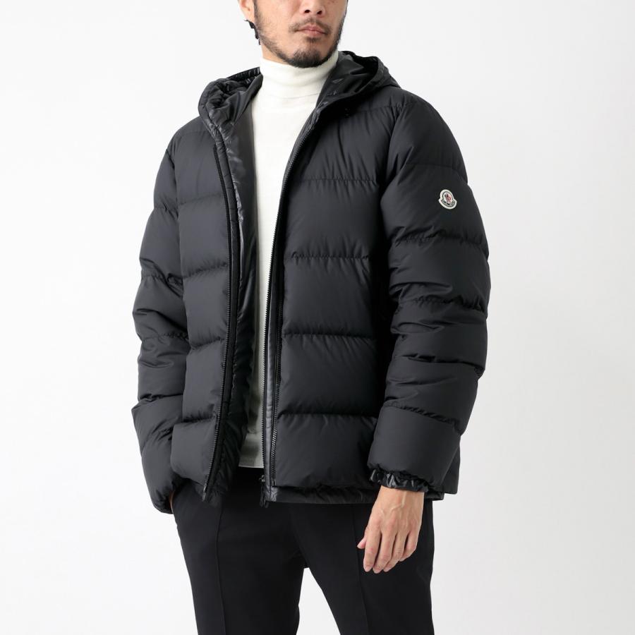 MONCLER（モンクレール） ダウンジャケット GAROA JACKET ガロア