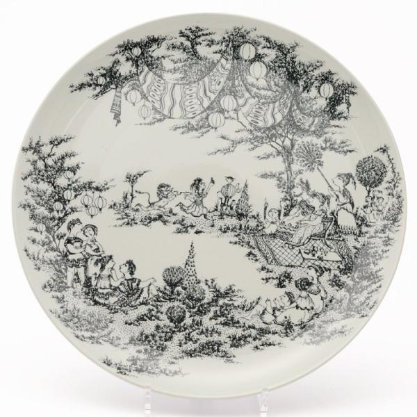 ビヨンヴィンブラッド 題名ハーモニーのレアな絵皿！可愛い少女が描か