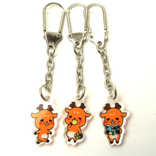 MIKOです。 スチールラック3組&アトムキーホルダー MIKOです